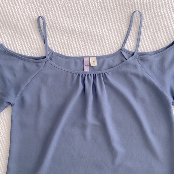 AYLA | Cold Shoulder Scalloped Top - Picture 4 of 5